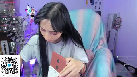 Snapshot of moonlady_ chatting on November 2025 11:48:02 PM MOON online show from November 2025 11:48:02 PM