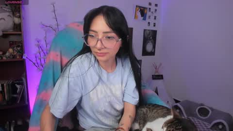 MOON  online show from February 2026 05:02:02 AM