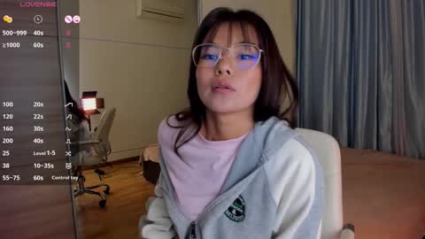 Snapshot of moonlight8_ chatting on September 2025 10:28:01 AM LANA online show from September 2025 10:28:01 AM