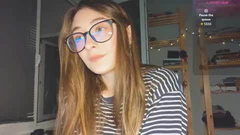 Snapshot of moonlight__lovers chatting on October 2025 07:11:02 PM Dana online show from October 2025 07:11:02 PM