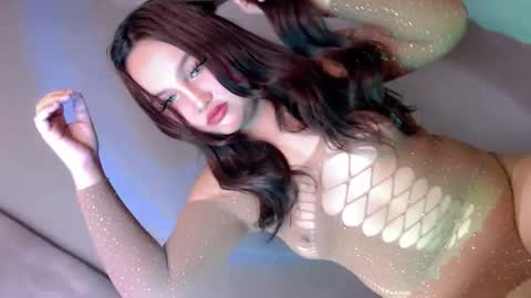 Snapshot of moonlight_baby28 chatting on March 2026 11:33:01 PM B E T T Y online show from March 2026 11:33:01 PM