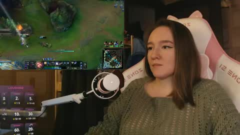 Snapshot of moonlish_siren chatting on March 2026 09:04:02 PM Katrin online show from March 2026 09:04:02 PM