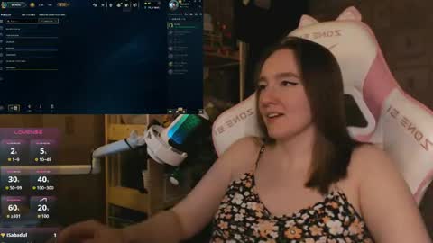 Snapshot of moonlish_siren chatting on April 2026 09:30:02 PM Katrin online show from April 2026 09:30:02 PM