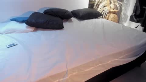 Kitty online show from October 2025 03:39:02 AM