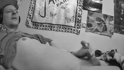 Snapshot of moonlucky007 chatting on December 2025 07:03:02 AM Moonlucky007 online show from December 2025 07:03:02 AM