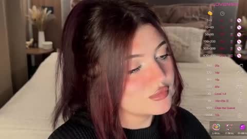 Snapshot of moonrenata chatting on December 2025 11:34:02 PM Ri online show from December 2025 11:34:02 PM