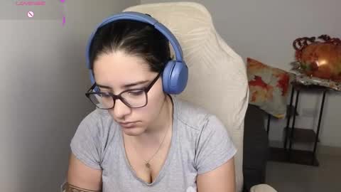 Moon Woman online show from November 2025 06:33:02 PM