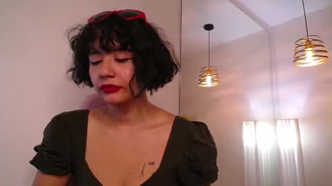 Snapshot of moony_14 chatting on March 2025 02:04:01 AM Michelle online show from March 2025 02:04:01 AM