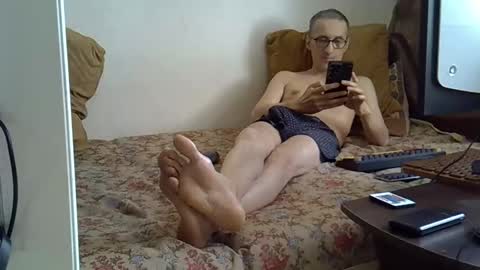 Snapshot of moovurey16 chatting on March 2026 08:15:01 AM Alex online show from March 2026 08:15:01 AM