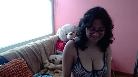 Mora Haze 3 online show from December 2024 06:54:02 PM