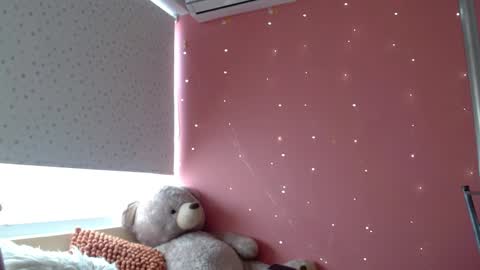 Mora Haze 3 online show from January 2025 05:37:01 PM