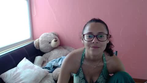 Mora Haze 3 online show from February 2025 10:11:01 PM