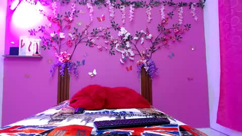 alexia online show from February 2025 07:30:02 PM