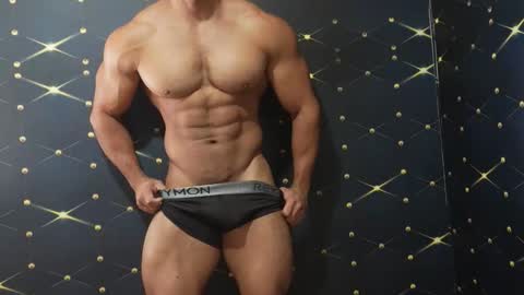 moreno1muscular online show from September 2025 01:00:01 PM