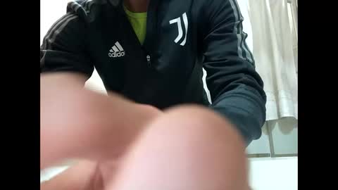 Snapshot of morenoguapo24 chatting on January 2025 11:00:02 AM Cloud Strife online show from January 2025 11:00:02 AM