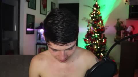 Snapshot of morgan_hiller chatting on December 2024 03:37:01 AM   online show from December 2024 03:37:01 AM