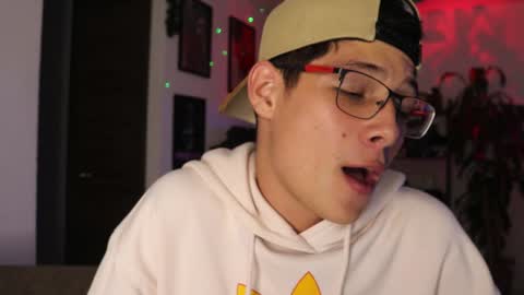 Snapshot of morgan_hiller chatting on January 2025 12:46:02 AM   online show from January 2025 12:46:02 AM