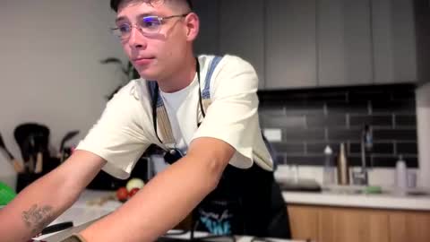 Snapshot of morgan_hiller chatting on September 2025 12:44:02 AM   online show from September 2025 12:44:02 AM