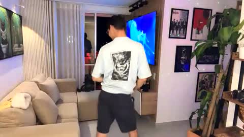 Snapshot of morgan_hiller chatting on April 2026 02:00:02 AM online show from April 2026 02:00:02 AM