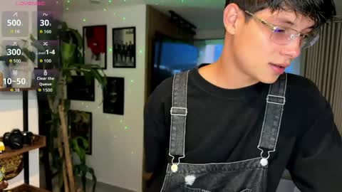 Snapshot of morgan_hiller chatting on April 2026 11:07:02 PM online show from April 2026 11:07:02 PM