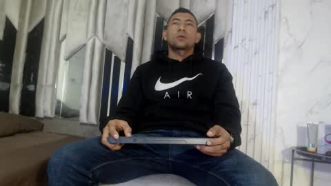 MORGAN AND MEGAN online show from November 2025 11:14:01 AM