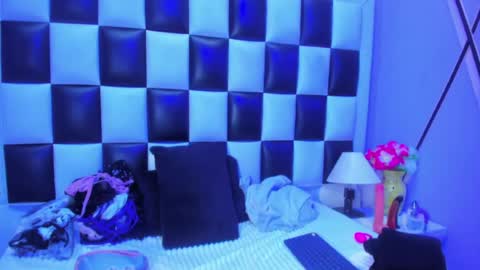 morganasmit_ online show from June 2026 02:32:02 PM