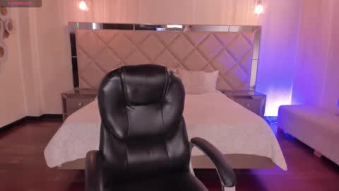 Morgan Hicks online show from December 2025 07:51:02 PM