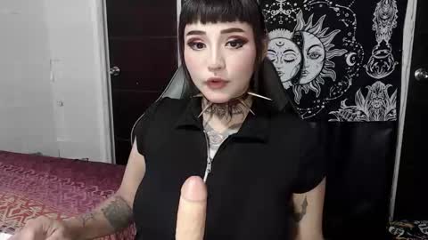 Morgan Moon online show from October 2025 10:15:01 PM