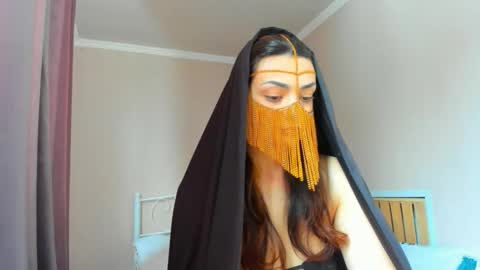Snapshot of moroccan_diamond_ chatting on February 2026 07:56:01 AM Medina online show from February 2026 07:56:01 AM