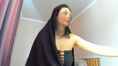 Snapshot of moroccan_diamond_ chatting on February 2026 08:04:01 AM Medina online show from February 2026 08:04:01 AM