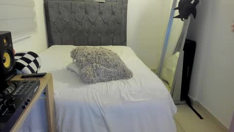 Snapshot of morthy_downey chatting on March 2026 10:48:01 PM Morthy online show from March 2026 10:48:01 PM