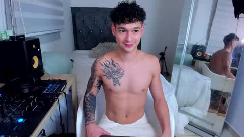 Snapshot of morthy_downey chatting on April 2026 12:16:02 AM Morthy online show from April 2026 12:16:02 AM