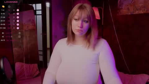 Snapshot of morvelyn chatting on October 2025 05:02:02 PM morvelyn online show from October 2025 05:02:02 PM