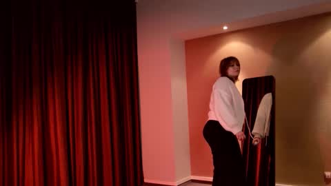 Snapshot of morvelyn chatting on December 2025 03:28:02 PM morvelyn online show from December 2025 03:28:02 PM