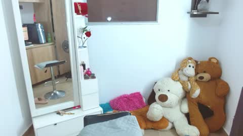 mosterhighxxx online show from April 2026 09:39:33 PM