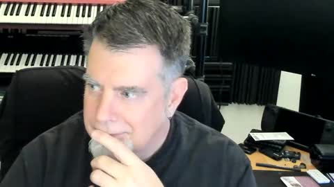 Snapshot of mostly_unbothered chatting on September 2025 10:15:01 AM mostly_unbothered online show from September 2025 10:15:01 AM