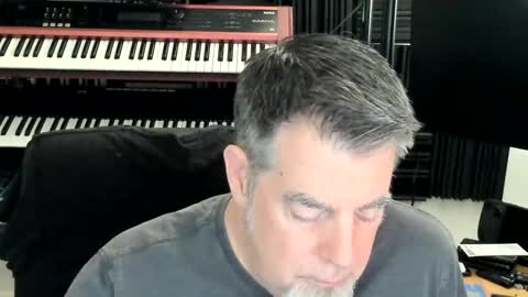 Snapshot of mostly_unbothered chatting on September 2025 08:25:01 AM mostly_unbothered online show from September 2025 08:25:01 AM