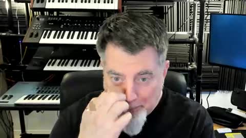 Snapshot of mostly_unbothered chatting on April 2026 09:41:02 AM mostly_unbothered online show from April 2026 09:41:02 AM