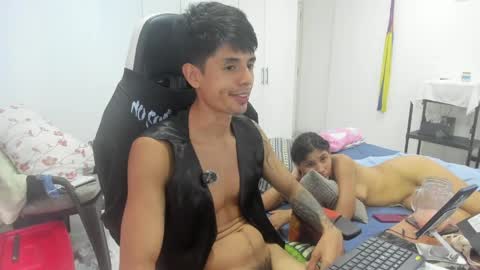Snapshot of motasandcalis chatting on May 2026 10:06:02 PM Mollys online show from May 2026 10:06:02 PM