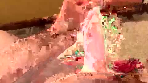 Snapshot of motomo12 chatting on December 2024 12:50:01 AM Henry online show from December 2024 12:50:01 AM