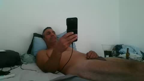 Snapshot of motyvation chatting on June 2026 03:44:02 AM ADAM online show from June 2026 03:44:02 AM