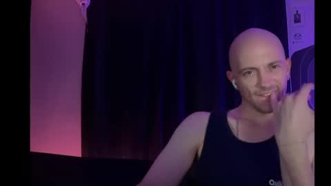 Snapshot of mount_vesuvius chatting on April 2026 03:09:02 AM mount_vesuvius online show from April 2026 03:09:02 AM