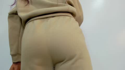 Snapshot of moxa_hot chatting on December 2024 01:41:02 PM moxa hot online show from December 2024 01:41:02 PM