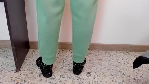 Snapshot of moxa_hot chatting on January 2025 02:02:02 PM moxa hot online show from January 2025 02:02:02 PM