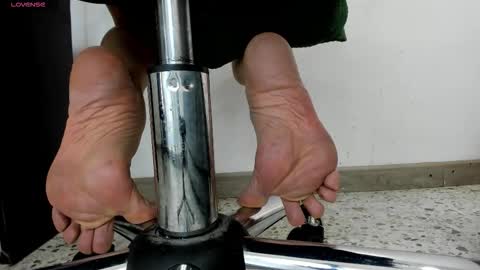 Snapshot of moxa_hot chatting on October 2025 01:50:01 PM moxa hot online show from October 2025 01:50:01 PM