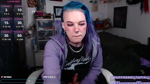 Moxy online show from December 2024 07:01:01 PM