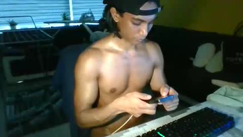 Snapshot of mozeyxxx chatting on November 2025 02:22:01 PM Mozey online show from November 2025 02:22:01 PM