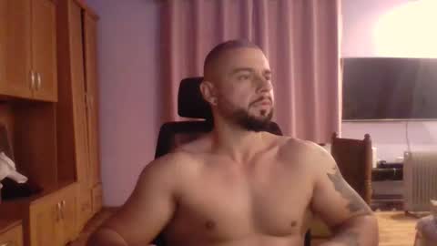 Snapshot of mr_and_mrs_scorpion chatting on October 2025 01:04:02 AM JohnKate online show from October 2025 01:04:02 AM