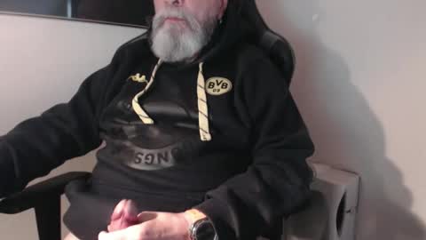 Snapshot of mr_boombastic2021 chatting on November 2025 10:37:02 AM mr_boombastic2021 online show from November 2025 10:37:02 AM