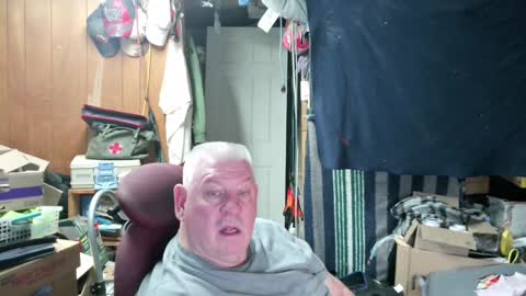 mr_canoe_licker_69 online show from December 2024 03:44:01 PM
